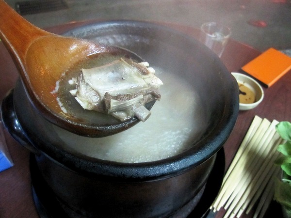 榮星羊雞城:榮星羊雞城 - 割菜雞和