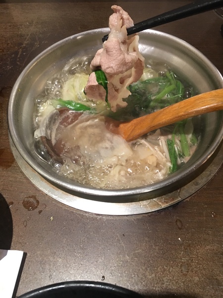 和田精緻涮涮鍋(新光南西二館)：[捷運中山站食記] 小資女的最愛~和田精緻涮涮鍋/新光三越南西店2館B1美食街