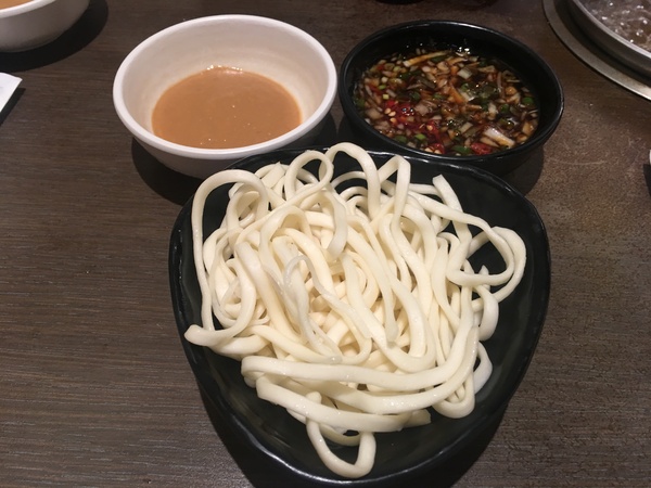 和田精緻涮涮鍋(新光南西二館)：[捷運中山站食記] 小資女的最愛~和田精緻涮涮鍋/新光三越南西店2館B1美食街