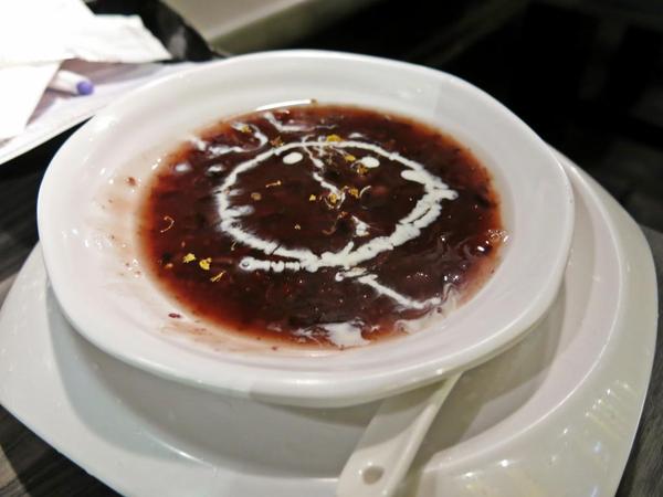 本燔野菜農場(台北南京店)：※窩客島試吃※【捷運中山站】經濟實惠又養生的火鍋吃到飽 — 本燔野菜農場