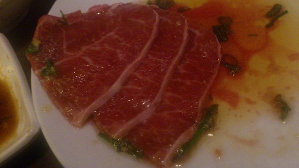 牛角日式炭火燒肉(中山店)：＊台北 中山站～肉！大口吃肉！牛角日式炭火燒肉＊