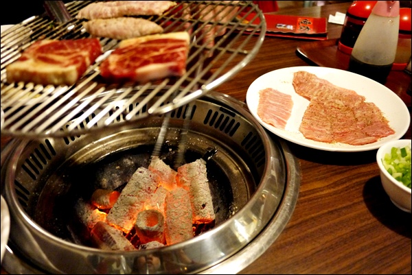 燒肉燒：吉林燒肉燒。捷運行天宮站 私藏日式家庭燒烤，OL下班閒聊紓壓首選