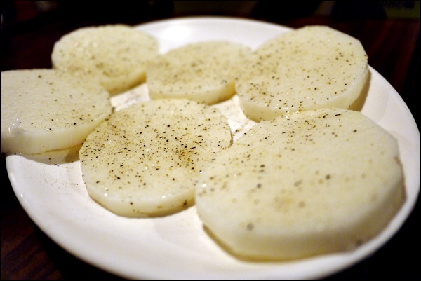 燒肉燒：吉林燒肉燒。捷運行天宮站 私藏日式家庭燒烤，OL下班閒聊紓壓首選