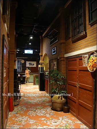 谷林鐵板燒(大直家樂福店)：［台北大直］濃濃復古味．大食代大直旗艦店｜谷林鐵板燒｜