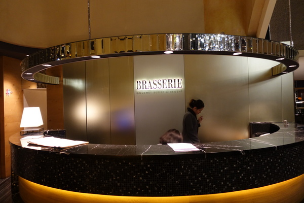 晶華酒店-柏麗廳:(胖樺食記)捷運中山站高級buffet吃到飽「晶華酒店柏麗廳Brasserie」/甜點海鮮超棒,必會再訪