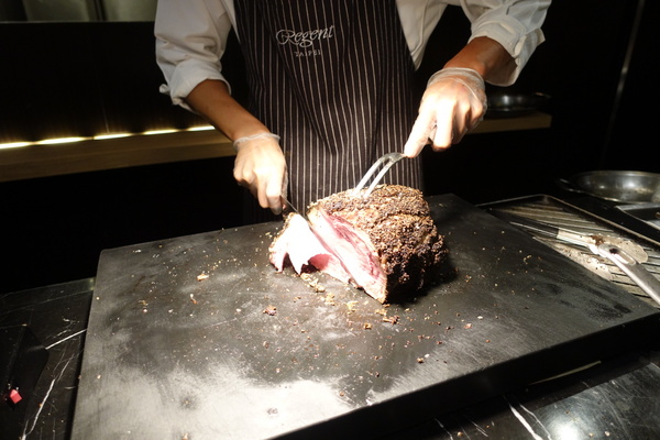 晶華酒店-柏麗廳:(胖樺食記)捷運中山站高級buffet吃到飽「晶華酒店柏麗廳Brasserie」/甜點海鮮超棒,必會再訪