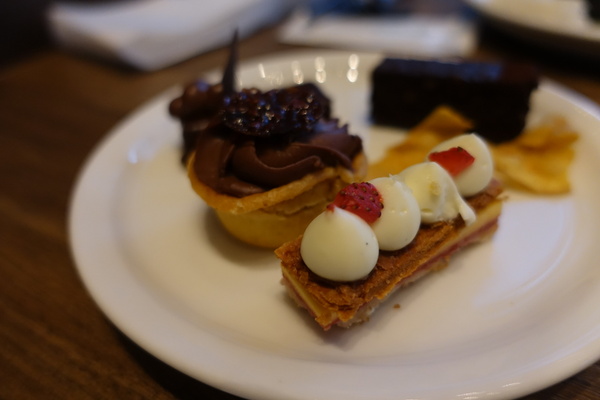 晶華酒店-柏麗廳:(胖樺食記)捷運中山站高級buffet吃到飽「晶華酒店柏麗廳Brasserie」/甜點海鮮超棒,必會再訪