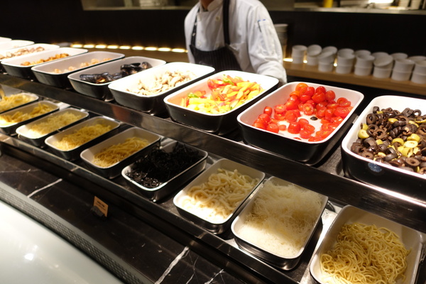 晶華酒店-柏麗廳:(胖樺食記)捷運中山站高級buffet吃到飽「晶華酒店柏麗廳Brasserie」/甜點海鮮超棒,必會再訪