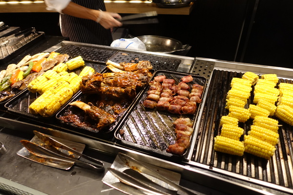 晶華酒店-柏麗廳:(胖樺食記)捷運中山站高級buffet吃到飽「晶華酒店柏麗廳Brasserie」/甜點海鮮超棒,必會再訪