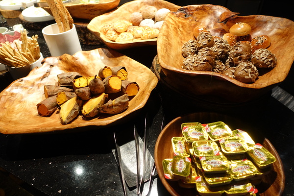 晶華酒店-柏麗廳:(胖樺食記)捷運中山站高級buffet吃到飽「晶華酒店柏麗廳Brasserie」/甜點海鮮超棒,必會再訪