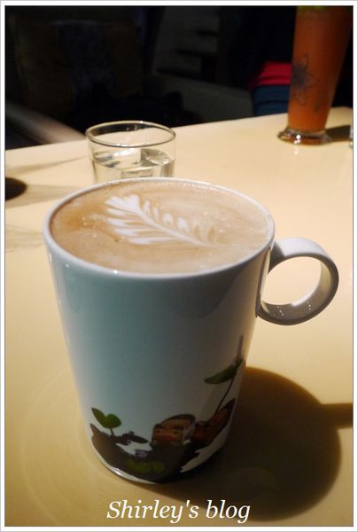 THE ONE(中山店):中山站‧The One Cafe