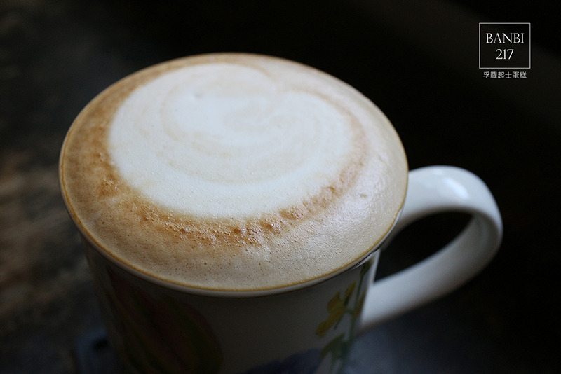 Banbi217 美食旅遊: 孚羅起士蛋糕咖啡館:溫暖的下午茶甜點(捷運中山國中站)