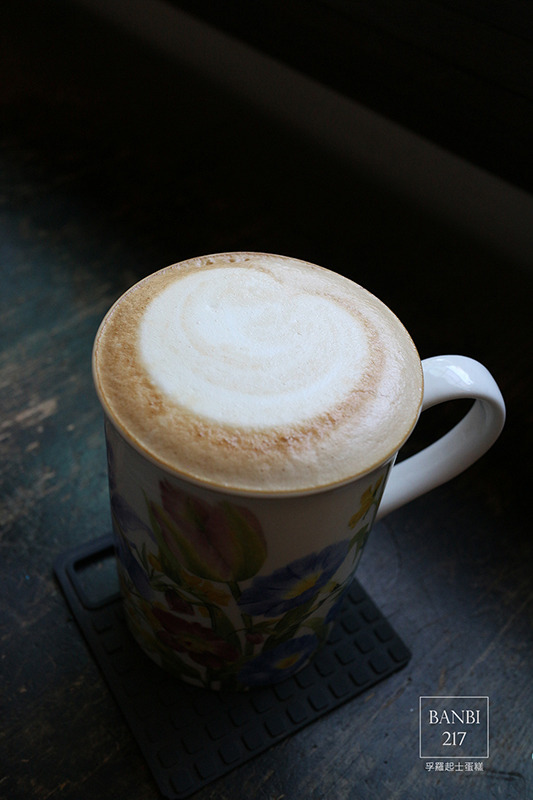 Banbi217 美食旅遊: 孚羅起士蛋糕咖啡館:溫暖的下午茶甜點(捷運中山國中站)