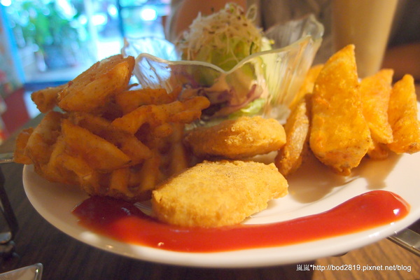 L'arcobaleno 天空之橋：【台北中山】L'arcobaleno 天空之橋－雙人三層下午茶只要＄４９９