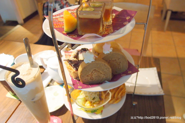 L'arcobaleno 天空之橋：【台北中山】L'arcobaleno 天空之橋－雙人三層下午茶只要＄４９９