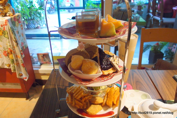 L'arcobaleno 天空之橋：【台北中山】L'arcobaleno 天空之橋－雙人三層下午茶只要＄４９９