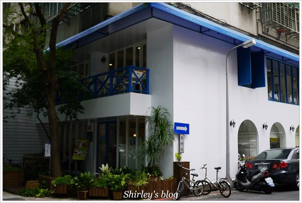 書香花園:捷運松江南京站‧書香花園 BOOK GARDEN