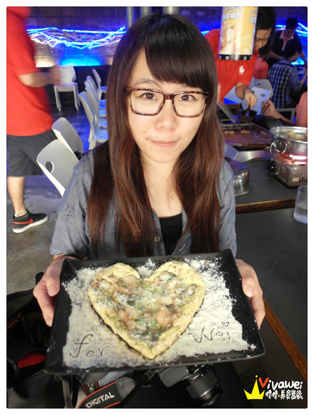 田季石板燒肉:台北松山區|現場DJ秀!服務人員貼心的現炒服務!『田季石板燒肉』中山國中站 中秋節 烤肉 燒肉 啤酒喝到飽 推薦