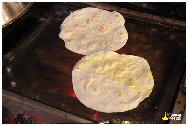 田季石板燒肉:台北松山區|現場DJ秀!服務人員貼心的現炒服務!『田季石板燒肉』中山國中站 中秋節 烤肉 燒肉 啤酒喝到飽 推薦