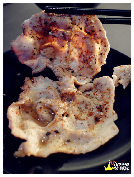 田季石板燒肉:台北松山區|現場DJ秀!服務人員貼心的現炒服務!『田季石板燒肉』中山國中站 中秋節 烤肉 燒肉 啤酒喝到飽 推薦