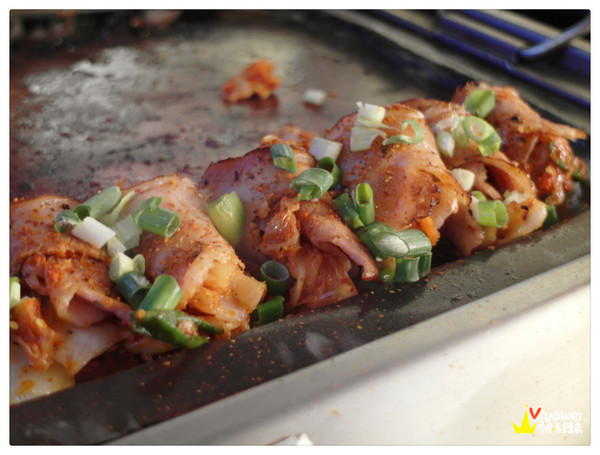 田季石板燒肉:台北松山區|現場DJ秀!服務人員貼心的現炒服務!『田季石板燒肉』中山國中站 中秋節 烤肉 燒肉 啤酒喝到飽 推薦