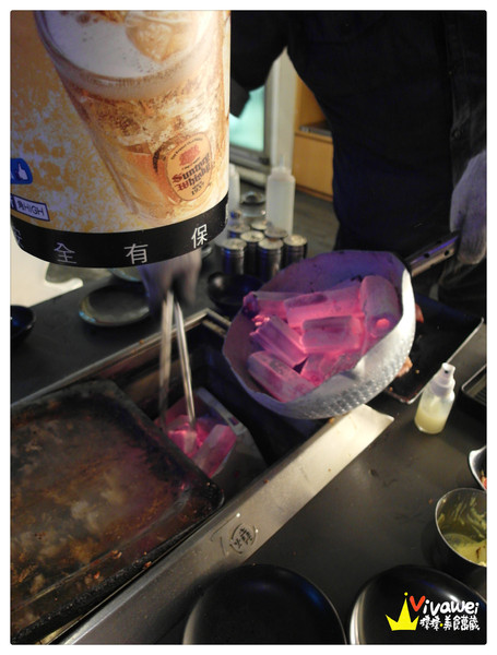 田季石板燒肉:台北松山區|現場DJ秀!服務人員貼心的現炒服務!『田季石板燒肉』中山國中站 中秋節 烤肉 燒肉 啤酒喝到飽 推薦