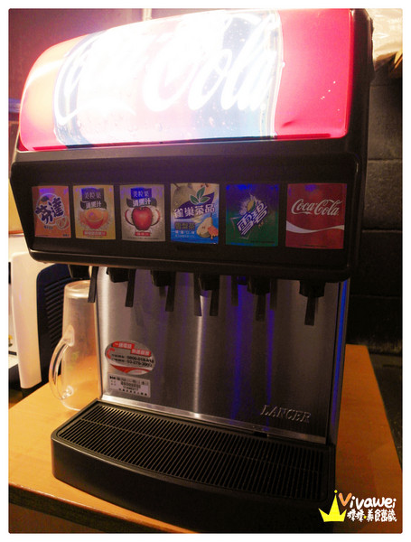 田季石板燒肉:台北松山區|現場DJ秀!服務人員貼心的現炒服務!『田季石板燒肉』中山國中站 中秋節 烤肉 燒肉 啤酒喝到飽 推薦