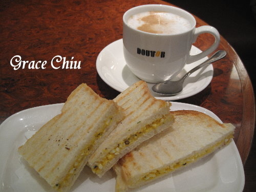 蛋沙拉帕尼尼 羅多倫 Doutor coffee ドトールコーヒー 捷運民權西路站咖啡 早餐 下午茶 日系連鎖咖啡