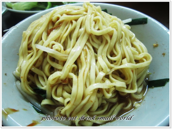 金佳美食(阿圖麻油雞)：喝了會醉的麻油雞