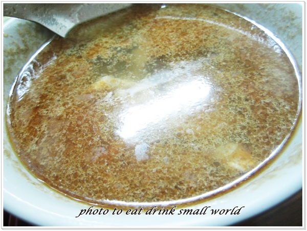 金佳美食(阿圖麻油雞)：喝了會醉的麻油雞