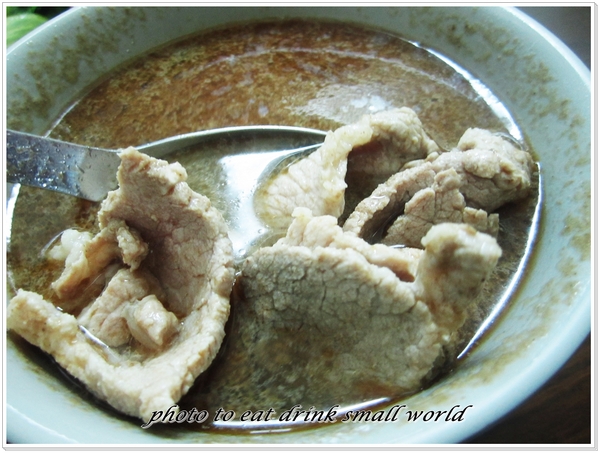 金佳美食(阿圖麻油雞)：喝了會醉的麻油雞