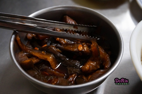 梁記嘉義雞肉飯：台北也有令人難忘懷的雞肉飯-梁記嘉義雞肉飯