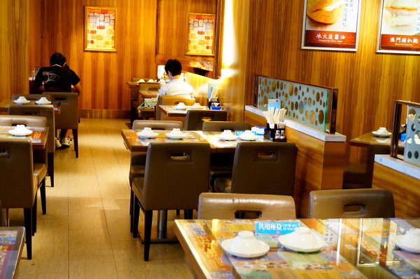 英記茶餐廳(西門館)：【台北．西門町】英記茶餐廳－「從此愛上的平價茶餐廳來囉」