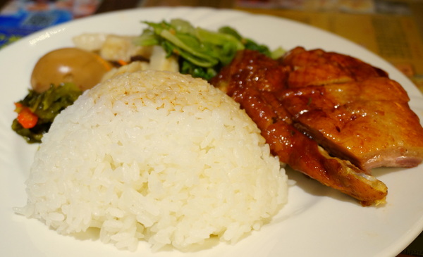 英記茶餐廳(西門館)：【台北．西門町】英記茶餐廳－「從此愛上的平價茶餐廳來囉」