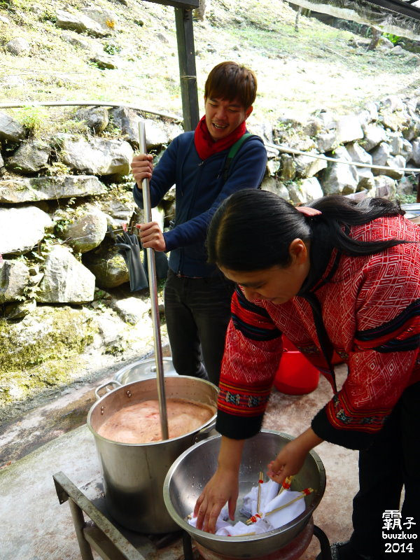 石壁染織工坊：南庄石壁染織工坊，體驗染織DIY做出一條專屬自己的圖案～