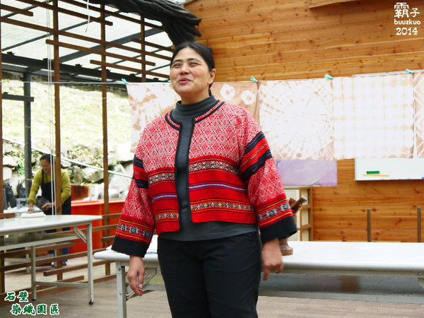 石壁染織工坊：南庄石壁染織工坊，體驗染織DIY做出一條專屬自己的圖案～