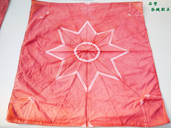 石壁染織工坊：南庄石壁染織工坊，體驗染織DIY做出一條專屬自己的圖案～