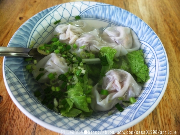 恭仔肉燥意麵：【美食特搜。台南中西區】恭仔肉燥意麵。美味獨特肉燥意麵 養足老饕們60多年的胃口