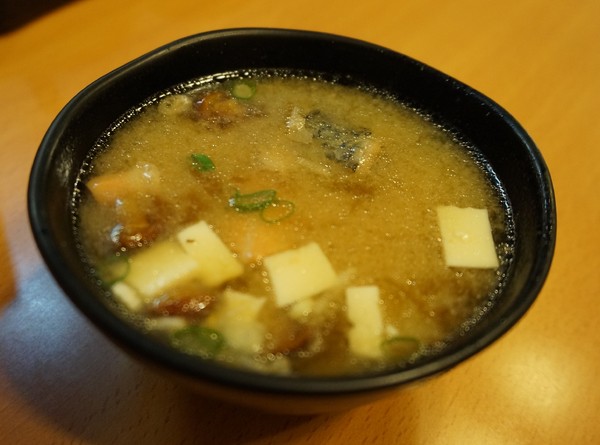 伊薩姆小舖：伊薩姆小舖：無敵盛裝 星鰻鮑魚蝦菇丼!! /越光米紅藜麥/平價日式料理