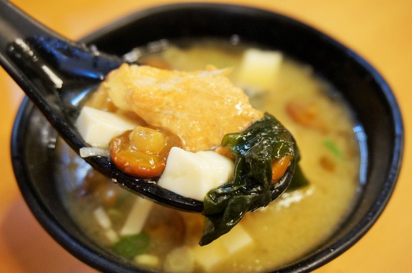 伊薩姆小舖：伊薩姆小舖：無敵盛裝 星鰻鮑魚蝦菇丼!! /越光米紅藜麥/平價日式料理