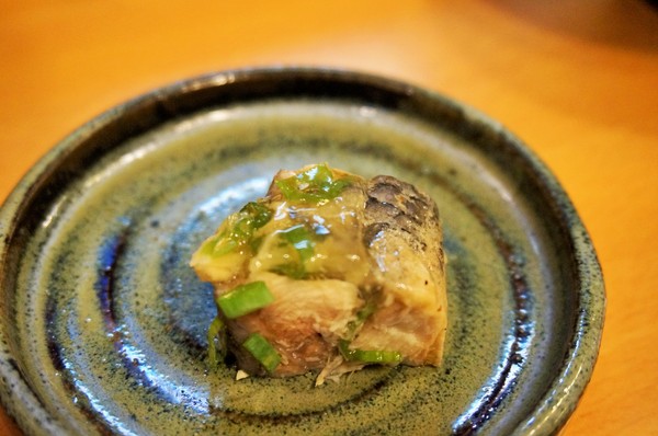 伊薩姆小舖：伊薩姆小舖：無敵盛裝 星鰻鮑魚蝦菇丼!! /越光米紅藜麥/平價日式料理