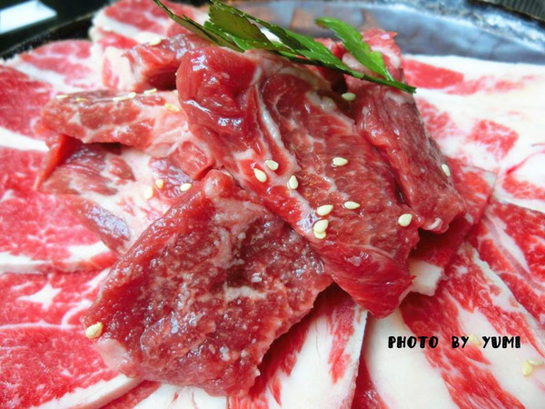 碳佐麻里(府前店)：【台南食記】用餐環境舒適寬敞!大口吃肉時間到@碳佐麻里(府前店)