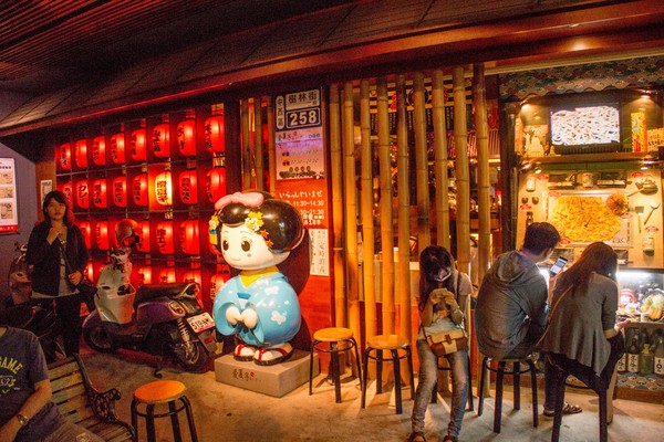 愛夏子あいさつ：[台南]超人氣!!日式大阪燒專賣店  愛夏子あいさつ