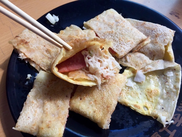阿杰手工蛋餅：[台南]五妃街/台南大學人氣早餐 阿杰手工蛋餅