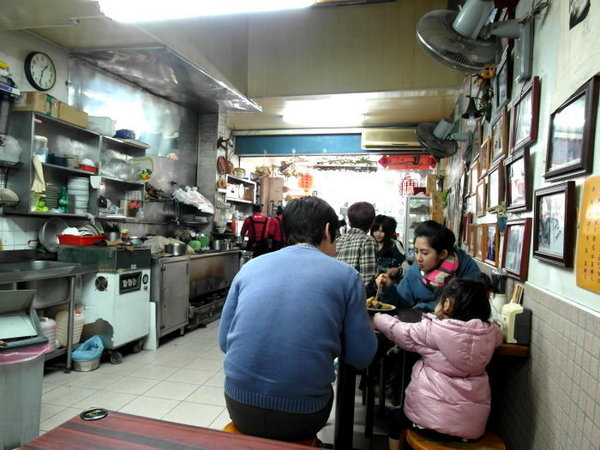 再發號百年八寶肉粽(總店):台南||百年老店【再發號】-用料實在,神等級美味粽子!