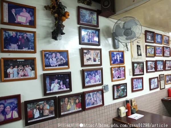 再發號百年八寶肉粽(總店):【美食特搜。台南中西區】再發號肉粽(總店)。府城百年歷史老店 招牌肉粽飄香傳承143年