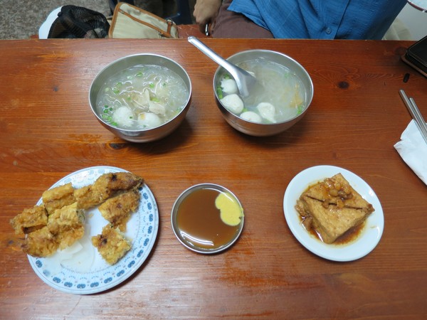 府城黃家蝦捲(原鴨母寮蝦捲)：府城黃家蝦捲