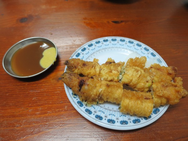 府城黃家蝦捲(原鴨母寮蝦捲)：府城黃家蝦捲