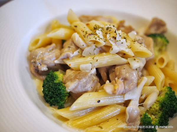 邦喬諾:【食記】台南東區-Buongiorno 邦喬諾義大利麵店 : 口味超清淡是因為在地口味?!
