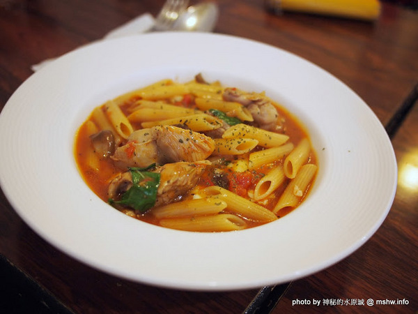 邦喬諾:【食記】台南東區-Buongiorno 邦喬諾義大利麵店 : 口味超清淡是因為在地口味?!